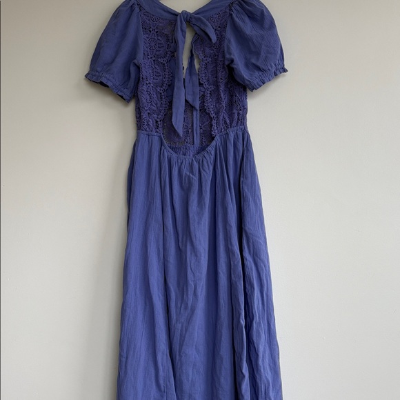 All You Need Is Lace Midi Dress - Picture 6 of 11